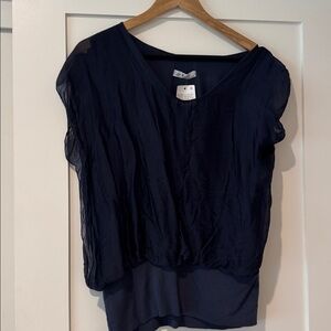 Gigi Moda Elegant Navy Blue Blouse
